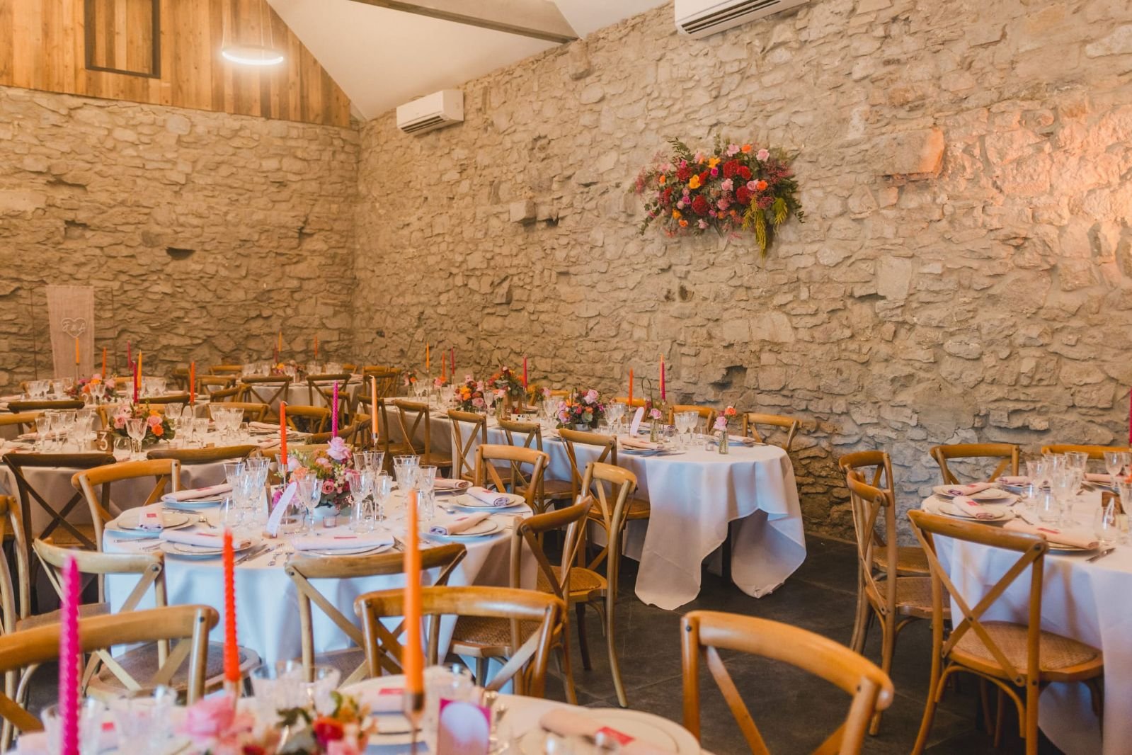 Salle de réception dans l'ancienne forge — Château de Chanxhe